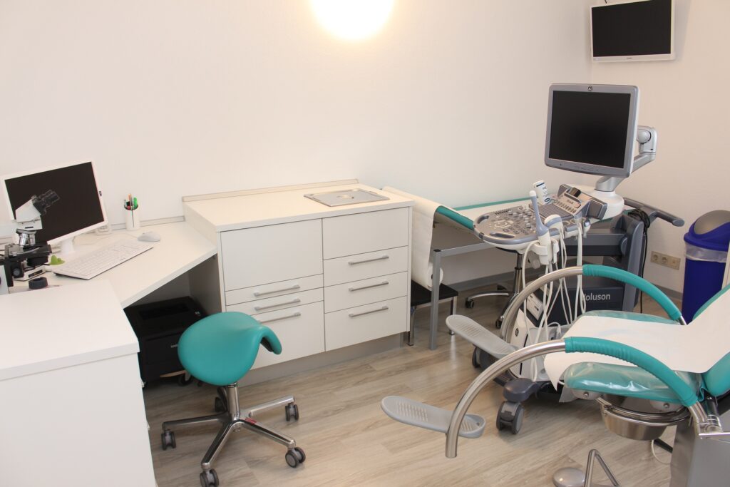 Untersuchungszimmer